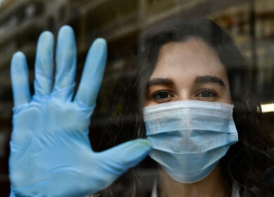 Covid, Assoutenti: “Rincari per mascherine e gel igienizzanti, 233 denunciati”