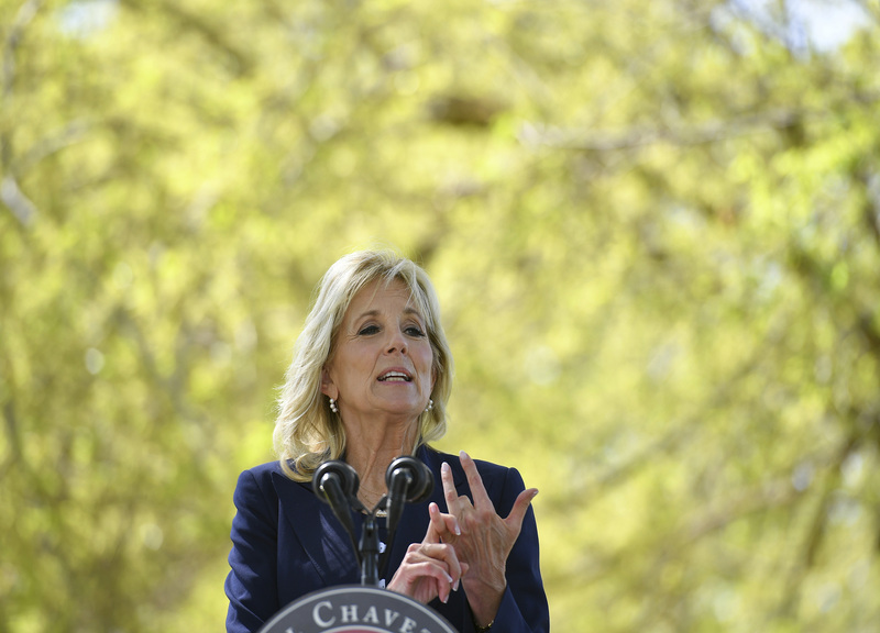 Jill Biden, i 70 anni della dottoressa B, ex cheerleader ribelle da sempre Jill Biden, i 70 anni della dottoressa B, ex cheerleader ribelle da sempre