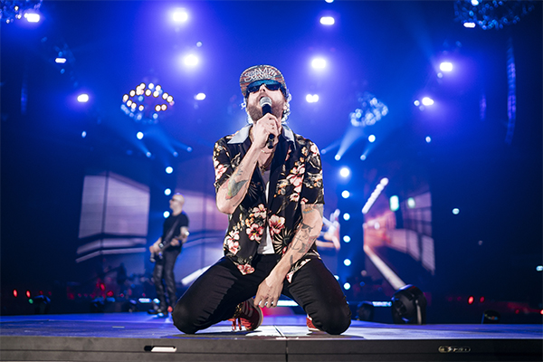 Jovanotti: “Sono un ragazzo vaccinato”, ed esulta anche il presidente Giani Jovanotti: “Sono un ragazzo vaccinato”, ed esulta anche il presidente Giani