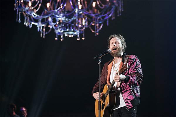Jovanotti: “Sono un ragazzo vaccinato”, ed esulta anche il presidente Giani Jovanotti: “Sono un ragazzo vaccinato”, ed esulta anche il presidente Giani