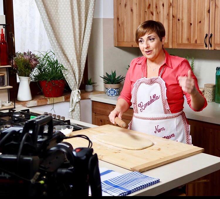 Benedetta Rossi torna con Fatto in casa per voi: nuove puntate, ricette estive Benedetta Rossi torna con Fatto in casa per voi: nuove puntate, ricette estive