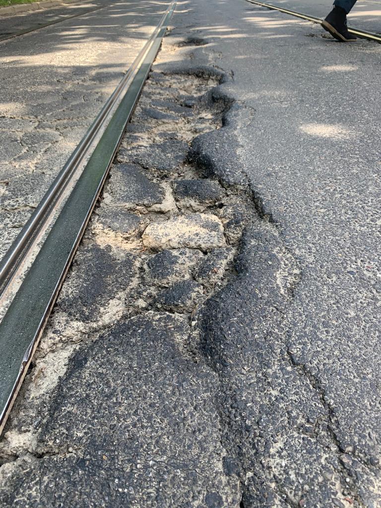 Via Lancetti Milano, Bolognini (Lega): “Sala tappi le buche…”. FOTO Via Lancetti Milano, Bolognini (Lega): “Sala tappi le buche…”. FOTO