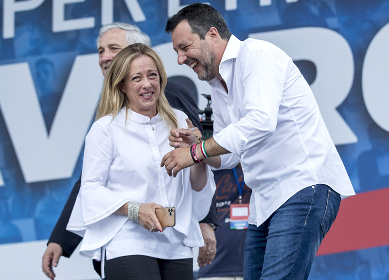 Salvini blinda Draghi in chiave anti-Meloni. E Giorgetti… I sospetti di FdI Salvini blinda Draghi in chiave anti-Meloni. E Giorgetti… I sospetti di FdI