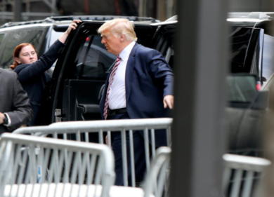 Trump sospeso da Facebook fino al 7 gennaio 2023