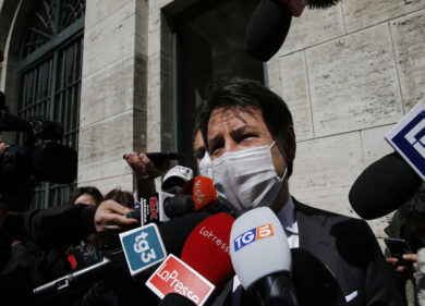 M5S, Conte ha solo un mese di tempo. Draghi nel mirino e…