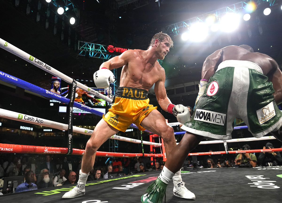 Boxe, l’ex pugile Floyd Mayweather contro lo youtuber Logan Paul Boxe, l’ex pugile Floyd Mayweather contro lo youtuber Logan Paul