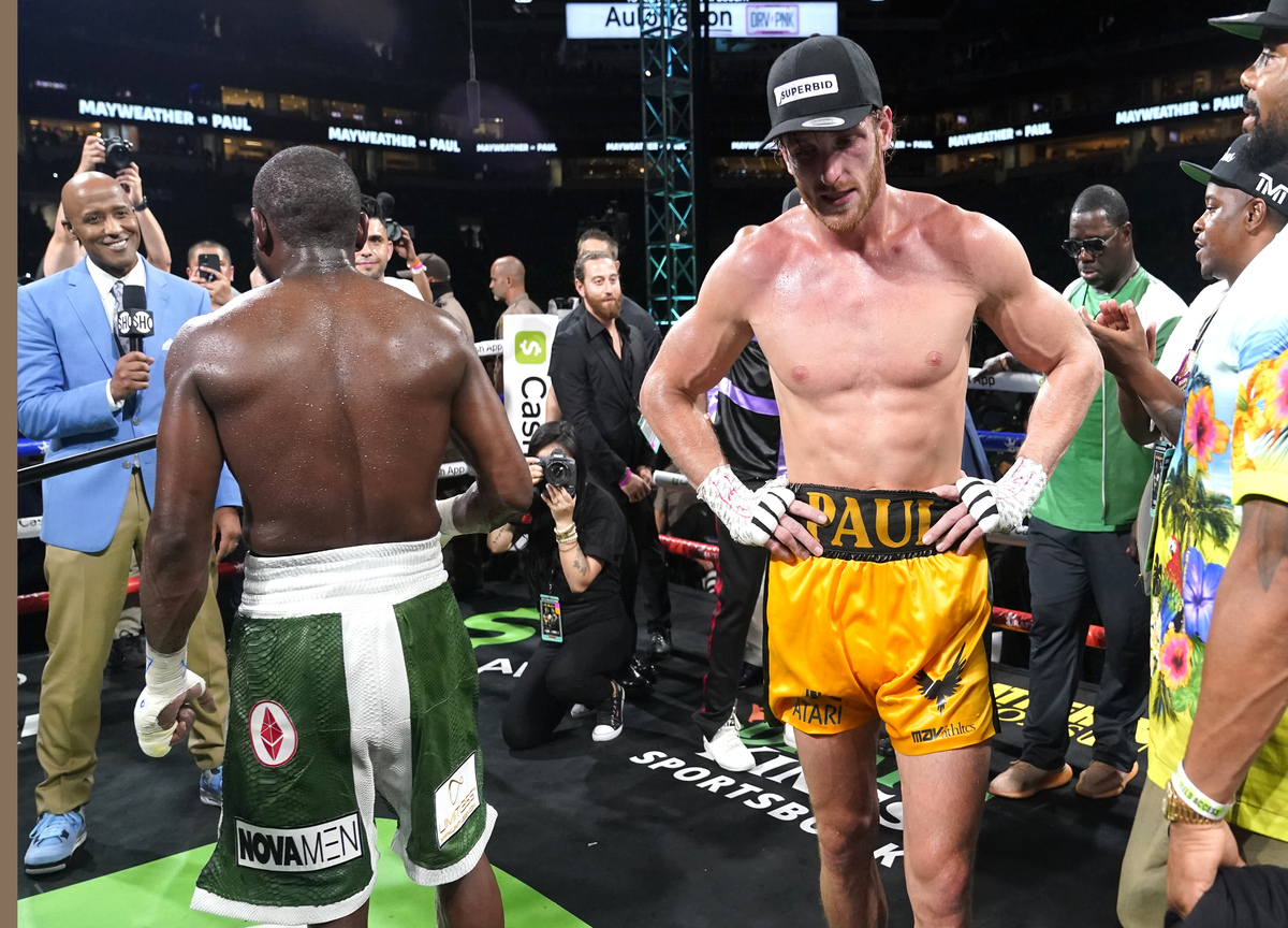 Boxe, l’ex pugile Floyd Mayweather contro lo youtuber Logan Paul Boxe, l’ex pugile Floyd Mayweather contro lo youtuber Logan Paul