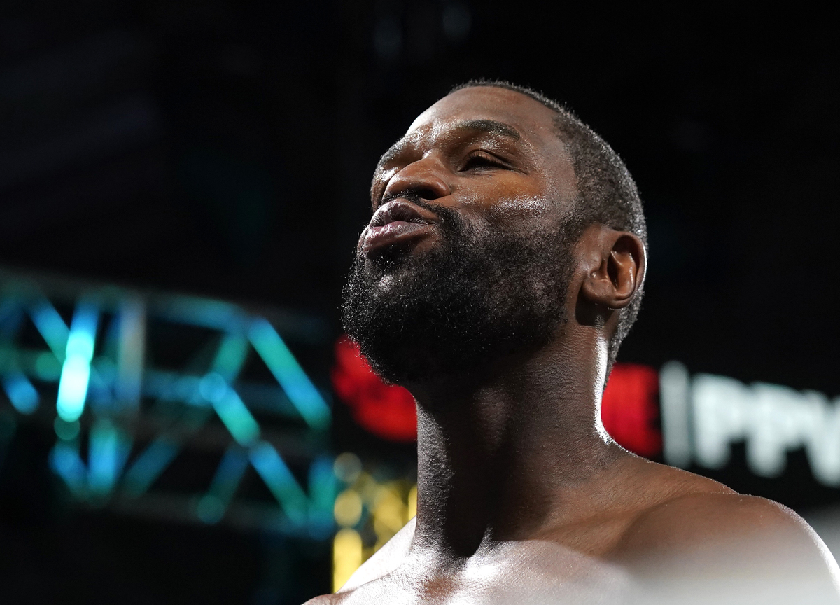 Boxe, l’ex pugile Floyd Mayweather contro lo youtuber Logan Paul Boxe, l’ex pugile Floyd Mayweather contro lo youtuber Logan Paul