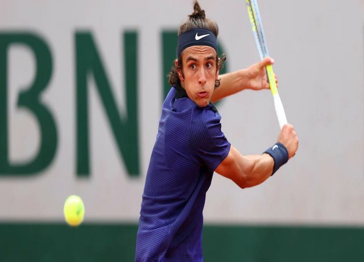 Lorenzo Musetti incanta al Roland Garros ma la spunta Novak Djokovic Lorenzo Musetti incanta al Roland Garros ma la spunta Novak Djokovic