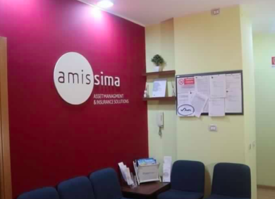 Amissima, mire francesi sul Vita. Apollo esce dal business assicurativo