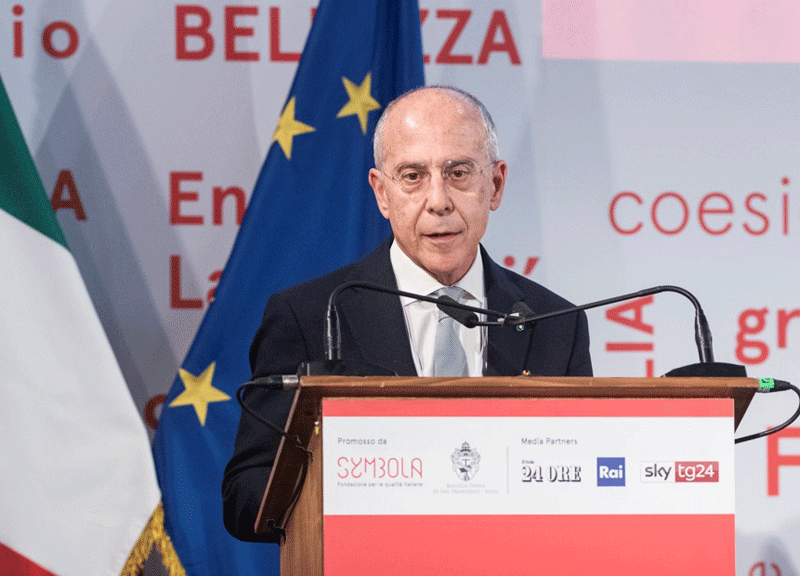 Enel, maxi-richiesta per bond in 3 tranche. Domanda superiore a 10,4 miliardi Enel, maxi-richiesta per bond in 3 tranche. Domanda superiore a 10,4 miliardi