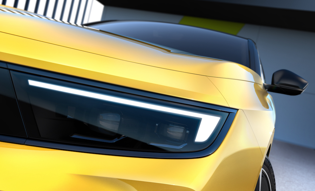Nuova Opel Astra svelate le prime foto