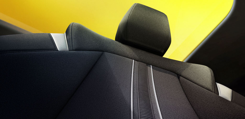 Nuova Opel Astra svelate le prime foto