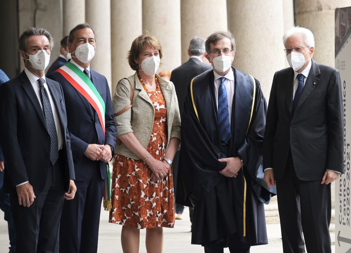 Sergio Mattarella: all’Università Statale di Milano per l’anno accademico 2020-2021. Sergio Mattarella: all’Università Statale di Milano per l’anno accademico 2020-2021.