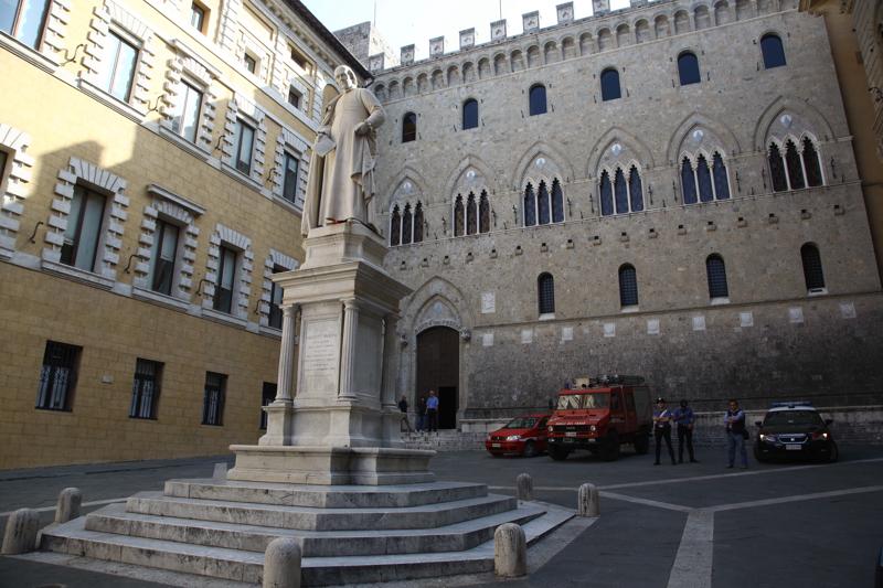 Tesoro, l’idea per staccarsi da Siena. Mini-Mps in mano alla Fondazione Tesoro, l’idea per staccarsi da Siena. Mini-Mps in mano alla Fondazione