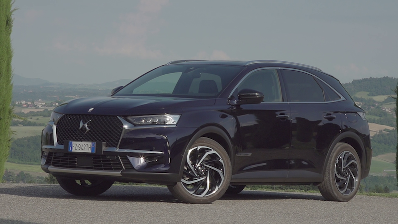 Tutta la gamma DS Automobiles propone una variante con motore elettrico Tutta la gamma DS Automobiles propone una variante con motore elettrico