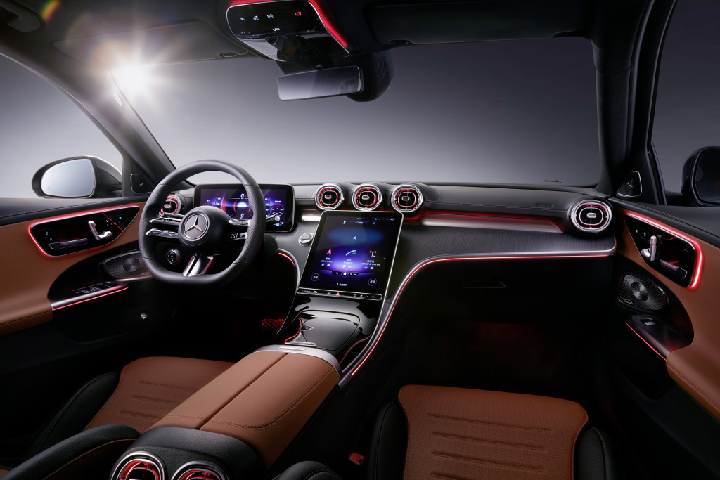 Nuova Mercedes Classe C sposta l’asticella sempre più in alto Nuova Mercedes Classe C sposta l’asticella sempre più in alto