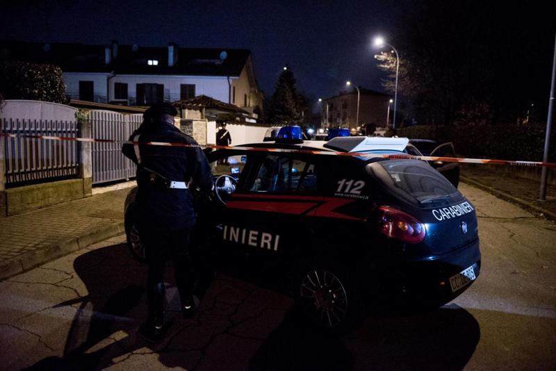 Tenta di difendersi dai ladri alle 4 di notte. Gli sparano all’inguine e muore Tenta di difendersi dai ladri alle 4 di notte. Gli sparano all’inguine e muore