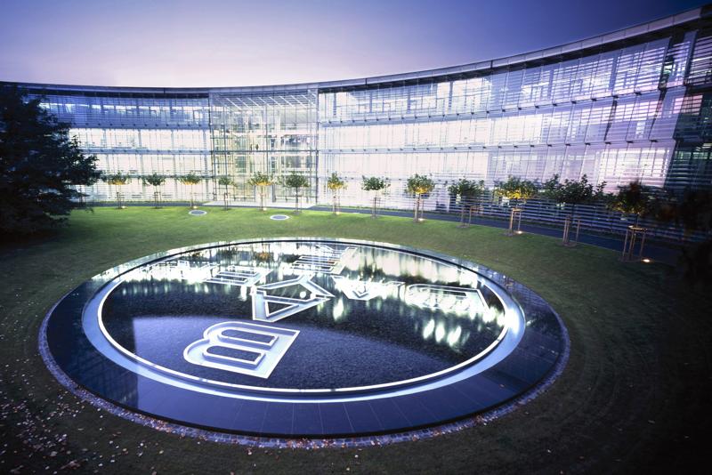 Tumore alla prostata, nuovi investimenti di Bayer per le terapie innovative Tumore alla prostata, nuovi investimenti di Bayer per le terapie innovative