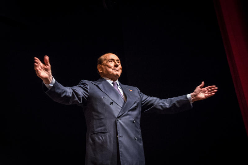 Berlusconi al Quirinale. C’è un piano. E il Cdx ha 2 voti in più di Pd e 5S… Berlusconi al Quirinale. C’è un piano. E il Cdx ha 2 voti in più di Pd e 5S…