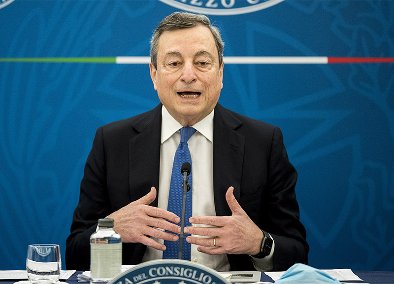 Sondaggi, Draghi convince 7 italiani su 10. Il premier è sempre più apprezzato Sondaggi, Draghi convince 7 italiani su 10. Il premier è sempre più apprezzato