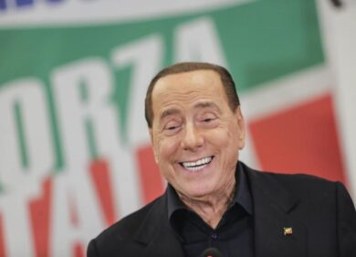 Berlusconi: “Con noi al governo tasse giù. Proposta finale: flat tax”