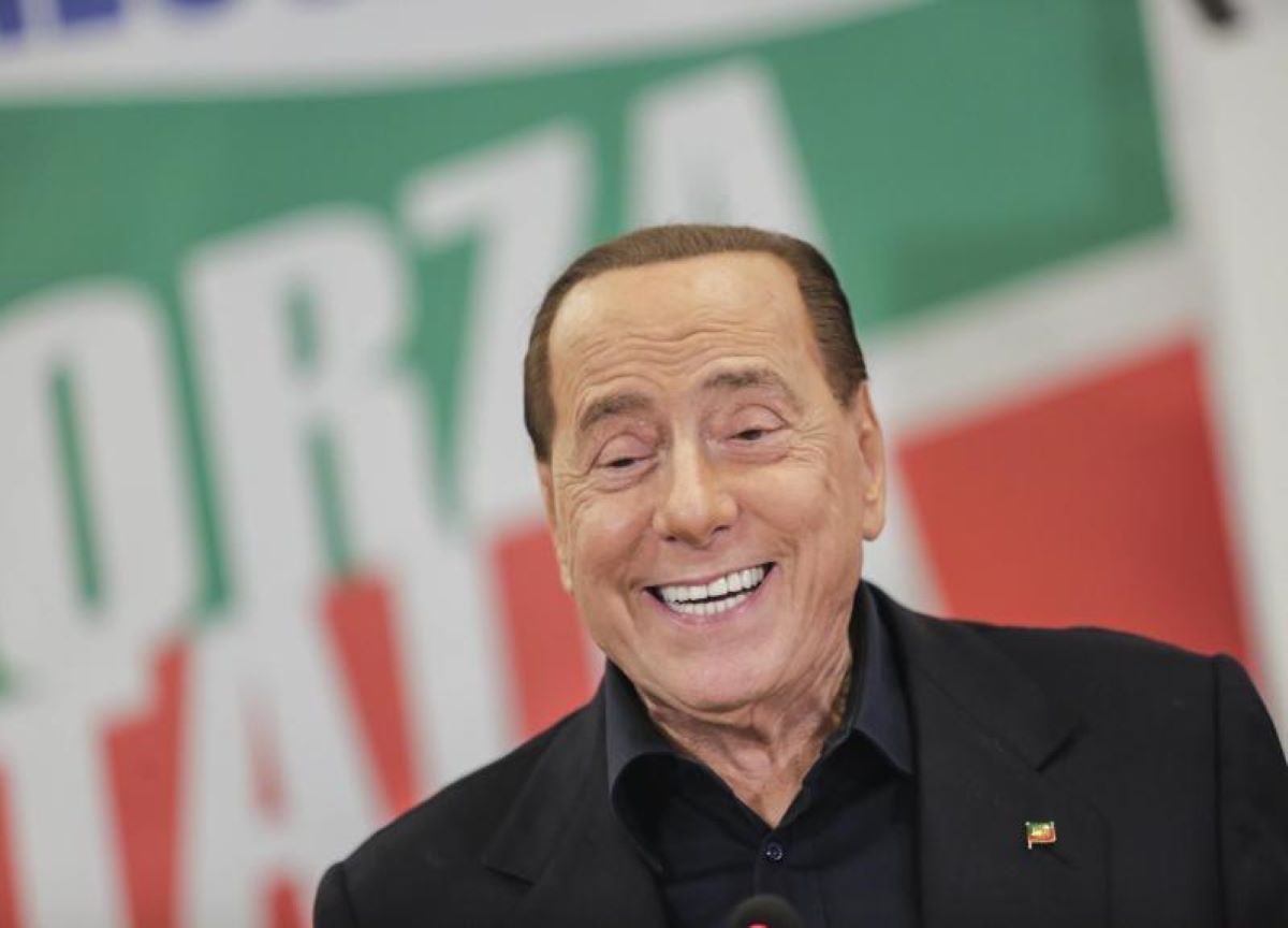 Berlusconi: “Con noi al governo tasse giù. Proposta finale: flat tax” Berlusconi: “Con noi al governo tasse giù. Proposta finale: flat tax”
