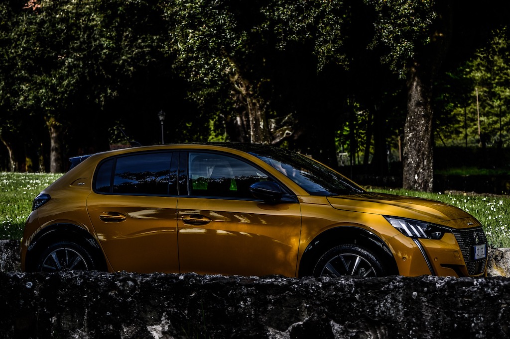 Con la Peugeot 208 Gt alla scoperta dei “Castelli”