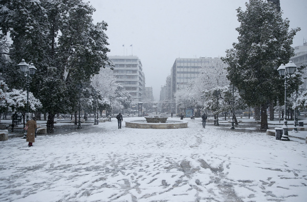Inverno 2021 2022, gelo e neve record. Inverno più freddo da 65 anni. Meteo Inverno 2021 2022, gelo e neve record. Inverno più freddo da 65 anni. Meteo