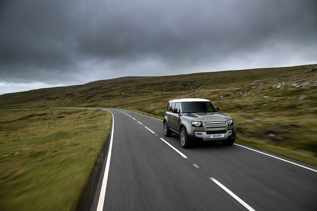 Jaguar Land Rover presenta il concept a idrogeno basato sulla Defender Jaguar Land Rover presenta il concept a idrogeno basato sulla Defender