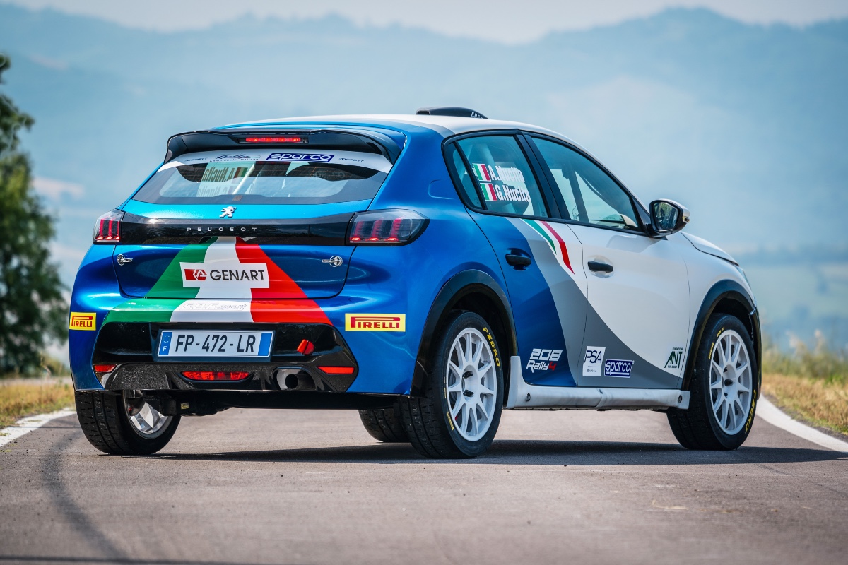 Nuova livrea per la Peugeot 208 Rally4 Nuova livrea per la Peugeot 208 Rally4