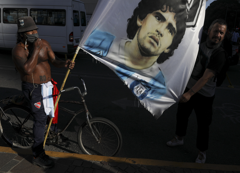 Maradona, il legale dell’infermiera: “E’ stato ucciso dai medici” Maradona, il legale dell’infermiera: “E’ stato ucciso dai medici”