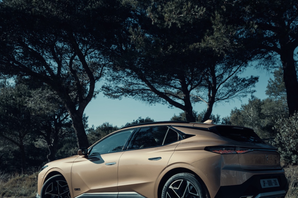 Tecnologica ed elegante nuova DS 4 in arrivo a fine anno Tecnologica ed elegante nuova DS 4 in arrivo a fine anno