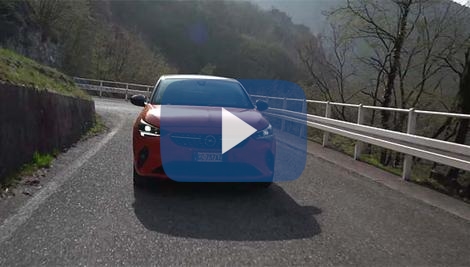 Con la Opel Corsa -E alla scoperta del lago di Lecco Con la Opel Corsa -E alla scoperta del lago di Lecco
