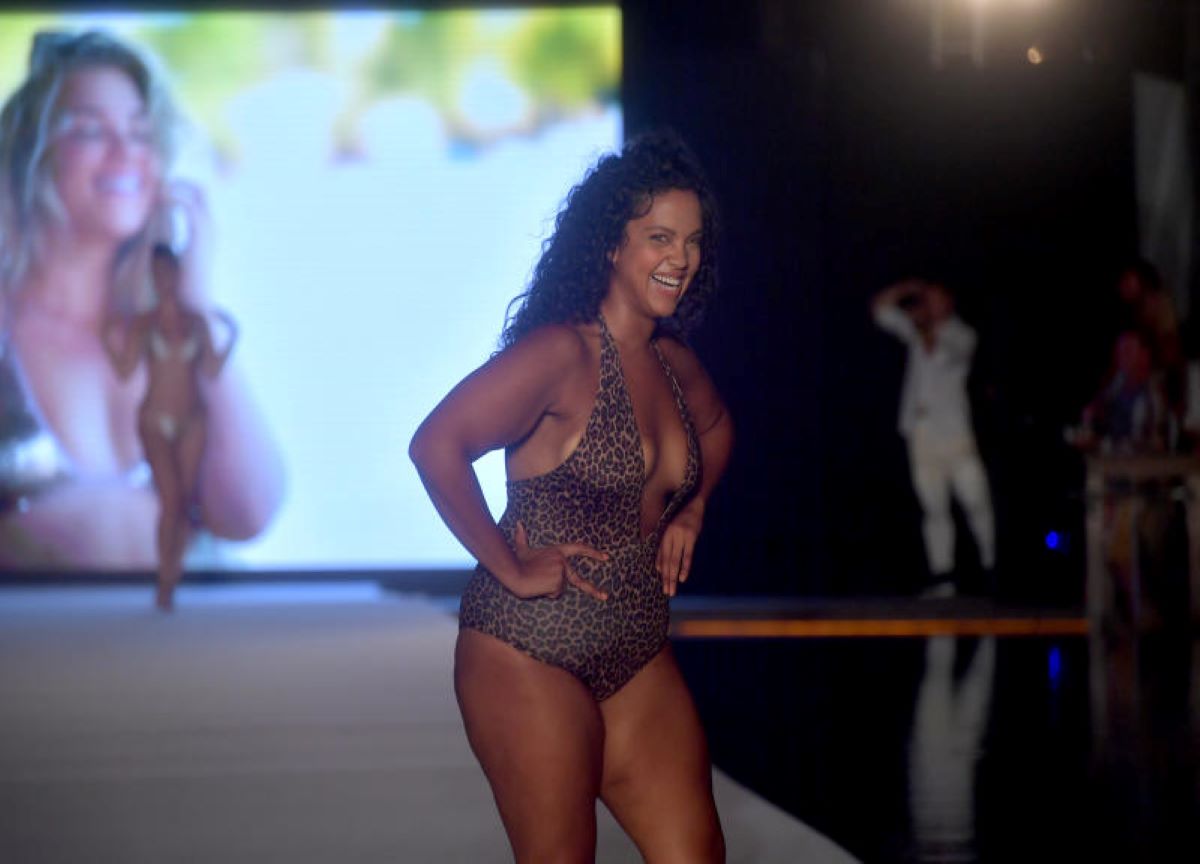 Moda curvy nuovo business: non solo Ashley Graham, donne vogliono visibilità