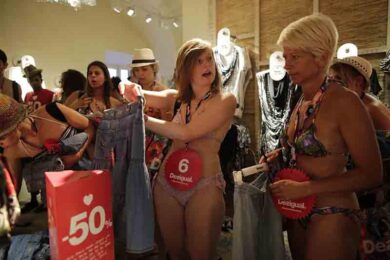 Amazon, Primeday al 21-22 giugno. Negozianti beffati, per loro saldi dal 3/7