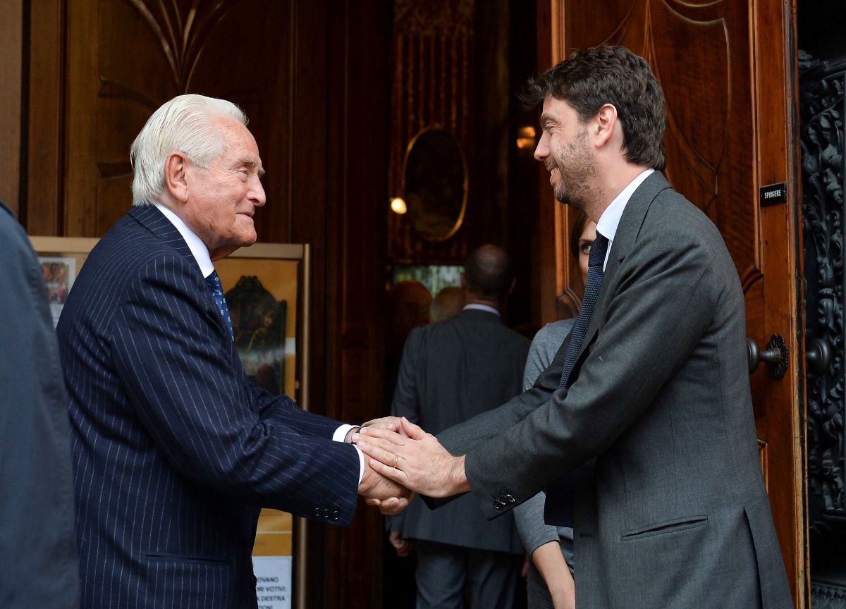 Giampiero Boniperti morto, Juventus: “Grazie di tutto presidentissimo” Giampiero Boniperti morto, Juventus: “Grazie di tutto presidentissimo”