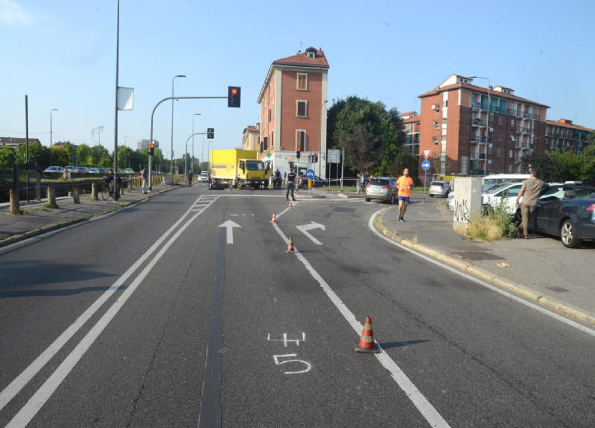 Novara, sindacalista ucciso da un camion: l’autista si è costituito Novara, sindacalista ucciso da un camion: l’autista si è costituito