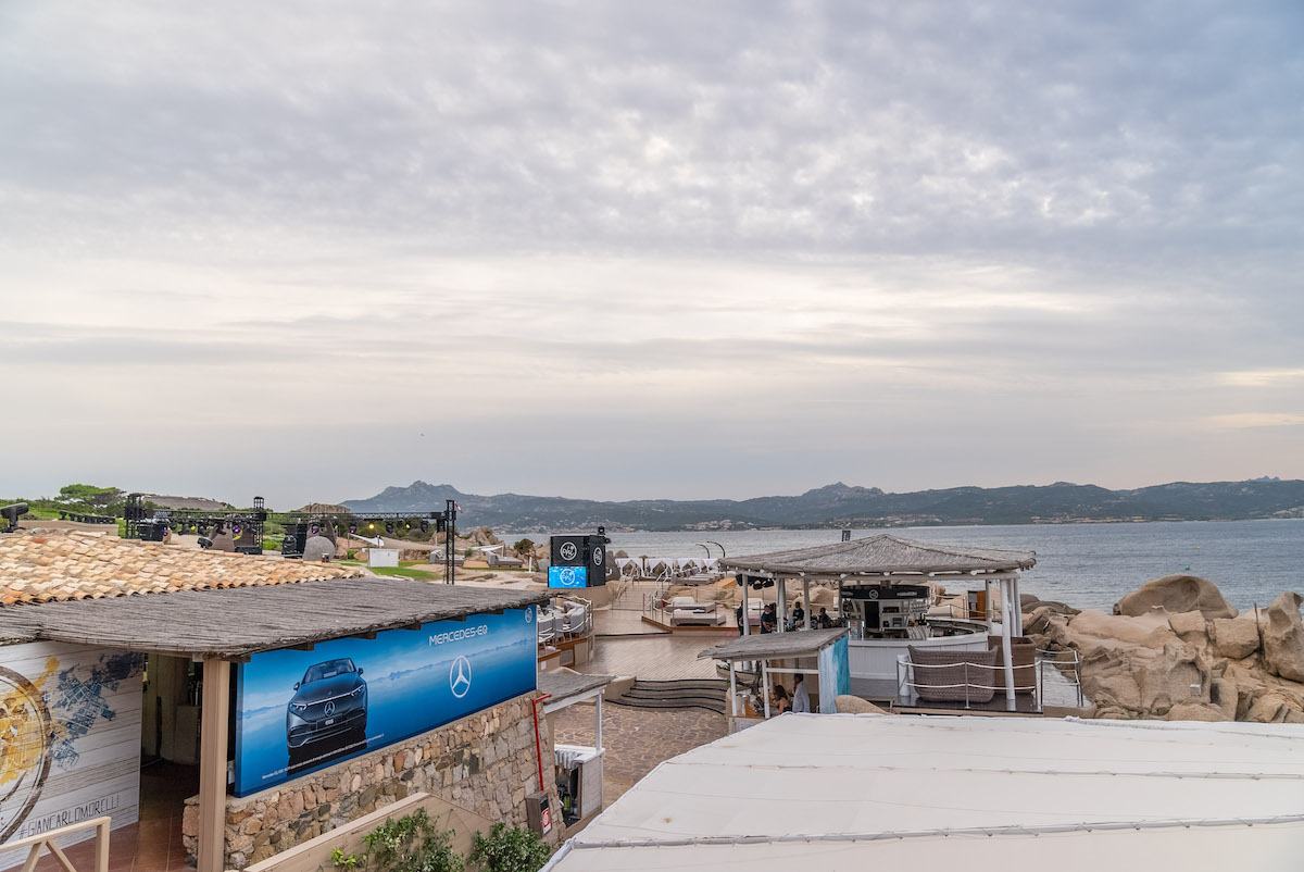 Mercedes partnership con Phi Beach Mercedes partnership con Phi Beach