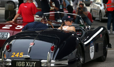 La coppia Belometti-Bergomi conducono la 1000 Miglia