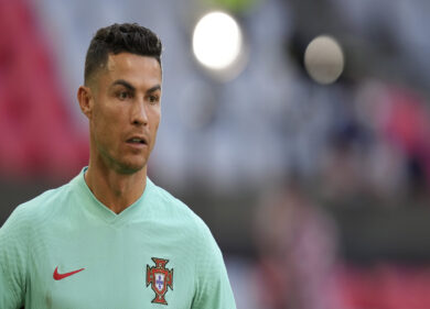 CR7, Beckham, Neymar: calciatori e icone di stile, le acconciature più sexy