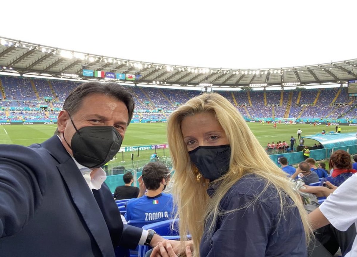 Europei, Fico e Conte allo stadio ma si portano la scorta Europei, Fico e Conte allo stadio ma si portano la scorta