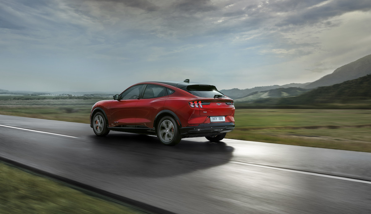 Mustang Mach-E: Il primo SUV completamente elettrico di Ford