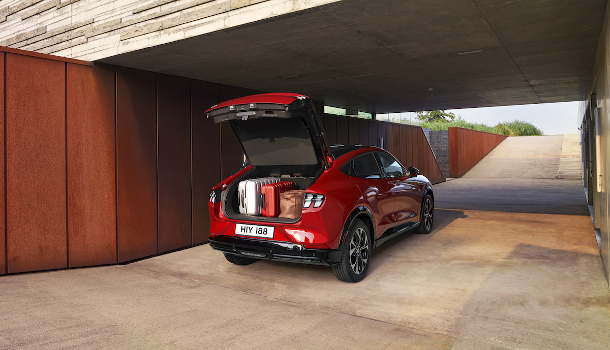Mustang Mach-E: Il primo SUV completamente elettrico di Ford
