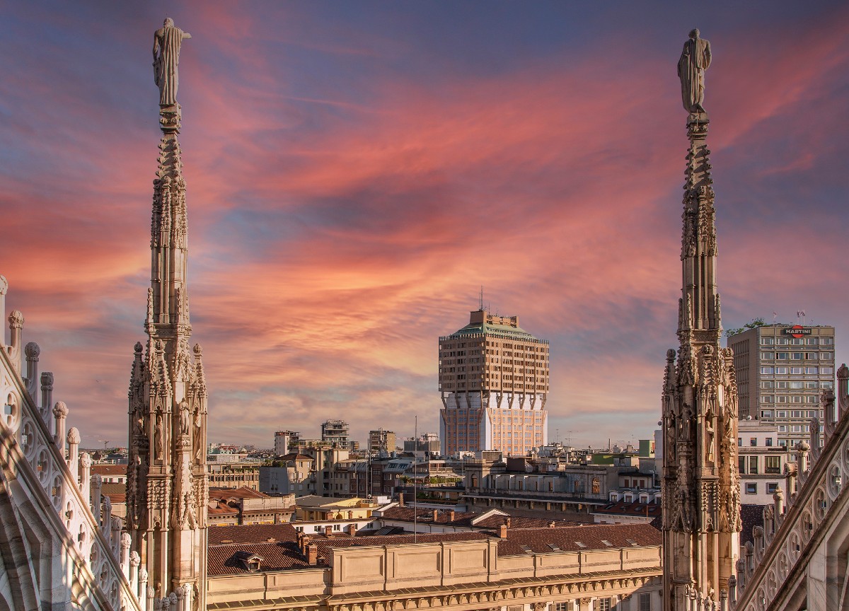Nuova veste per la Torre Velasca, un concerto per salutare Milano Nuova veste per la Torre Velasca, un concerto per salutare Milano