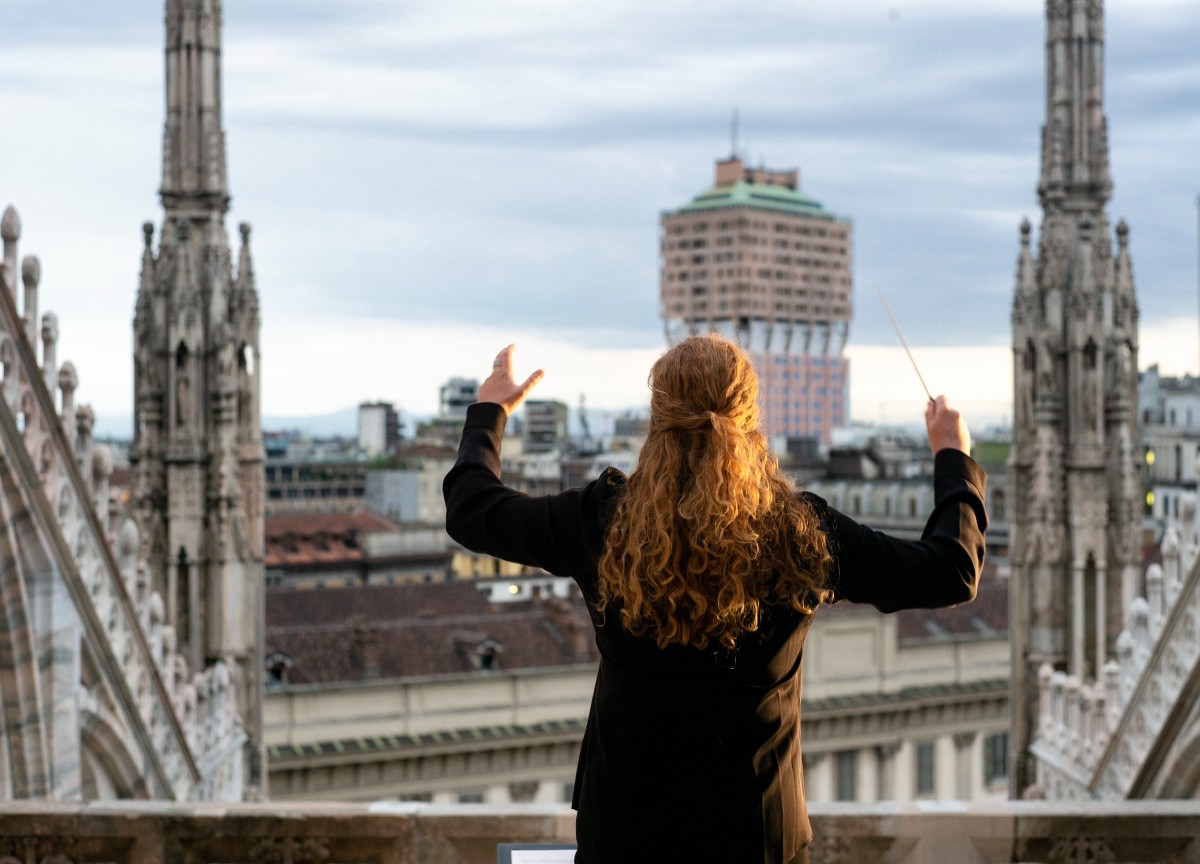 Nuova veste per la Torre Velasca, un concerto per salutare Milano Nuova veste per la Torre Velasca, un concerto per salutare Milano
