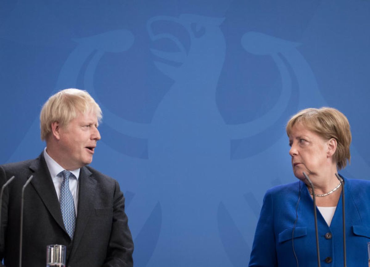 Europei-variante Delta, Ue tenta di rubare la finale a Londra: assist dall’Oms Europei-variante Delta, Ue tenta di rubare la finale a Londra: assist dall’Oms