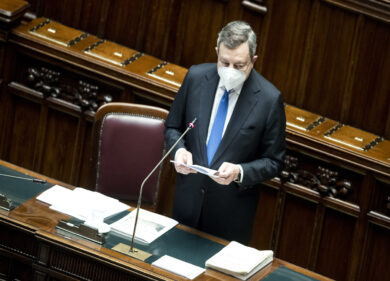 Draghi: “Ripresa sostenuta, Italia cresce ma deve ridurre rapporto debito/Pil”