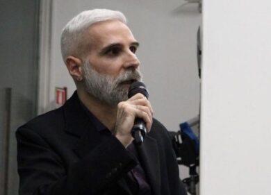 Barretta, Cantico dell’abisso: storia di violenza, infanzia e transgenderismo