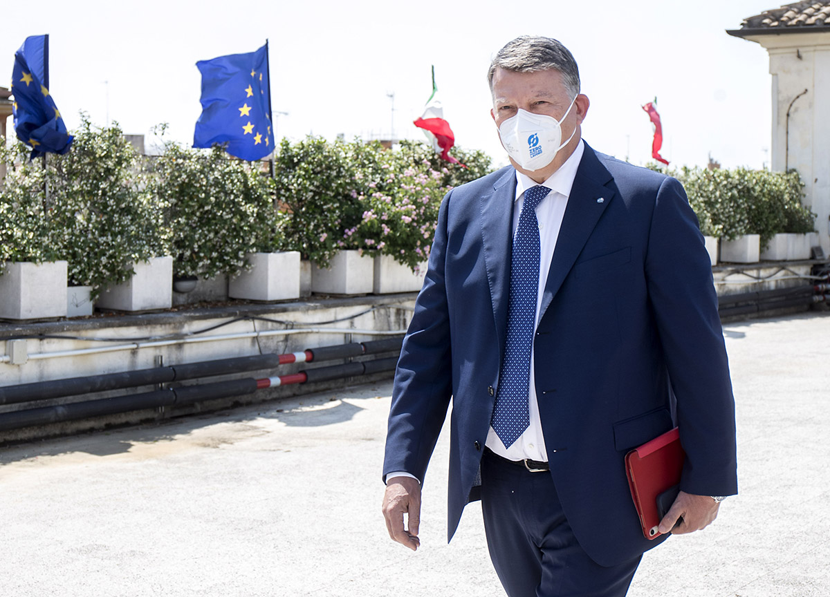 Licenziamenti, Bombardieri (Uil): “Sulla selettività non siamo d’accordo” Licenziamenti, Bombardieri (Uil): “Sulla selettività non siamo d’accordo”